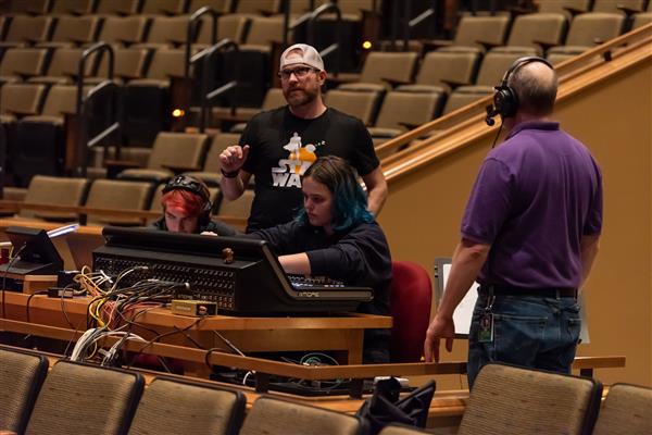 Equipment used for sound effects in plays